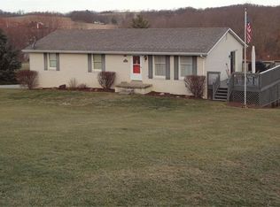 167 Town Country Rd, Vanderbilt, PA 15486