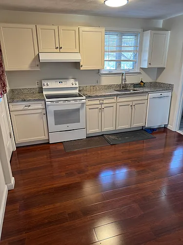 27 N Main St #1 Photo 1