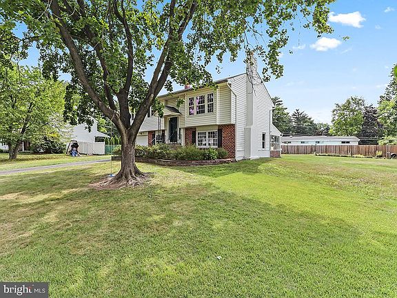 2nd image of 566 Delvale Rd