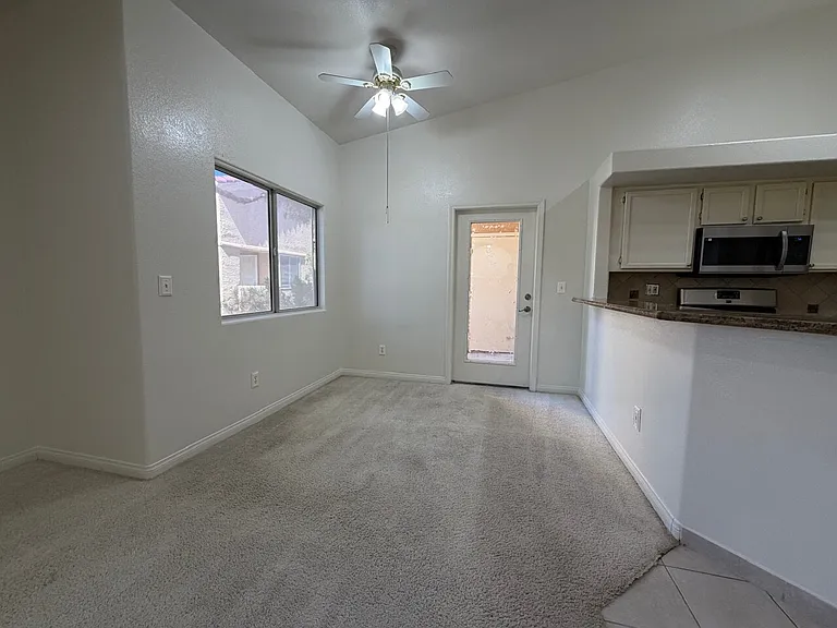 900 Heavenly Hills Ct #204 — Photo 8