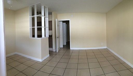 2nd image of 936 E Giddens Ave APT 1
