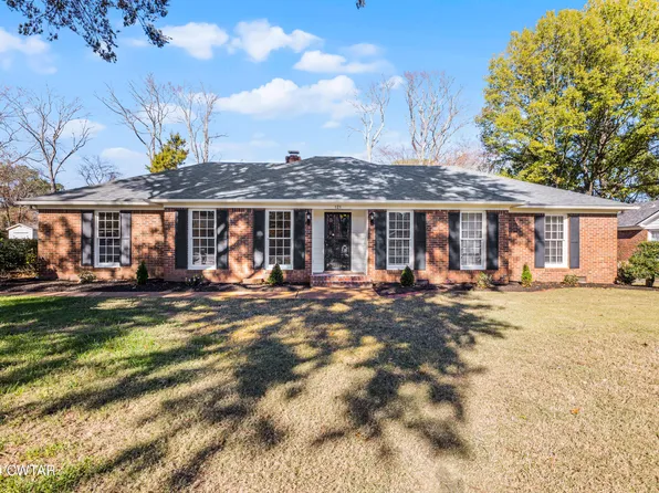 121 Farmington Dr, Jackson, TN 38305