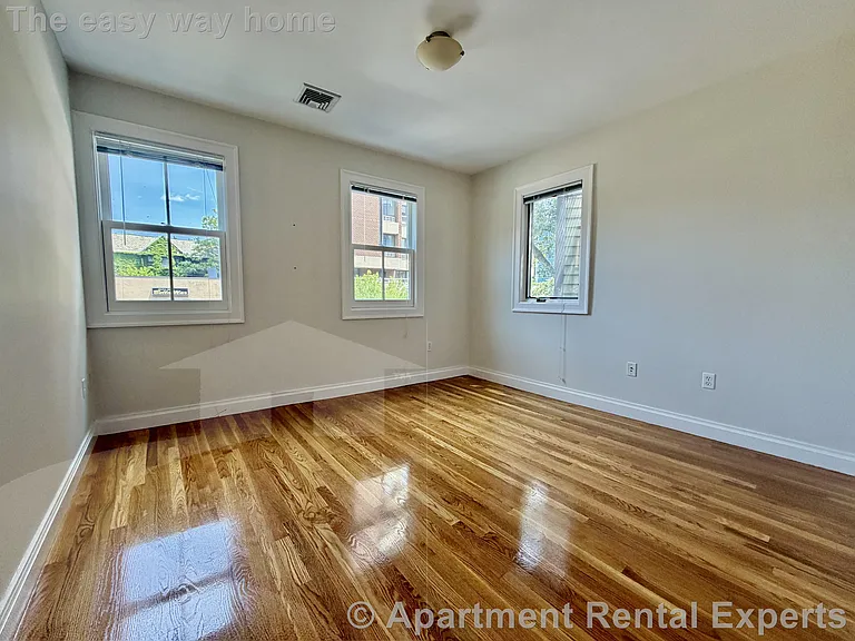 1130 Massachusetts Ave #2 — Photo 6