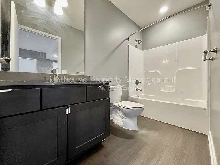 555 Michigan St NE #304 — Photo 3