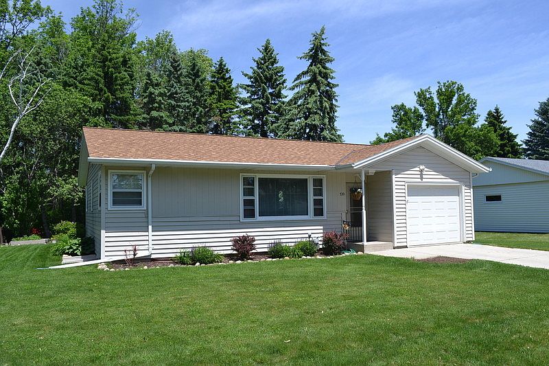 1st image of 530 Chaplin Ct