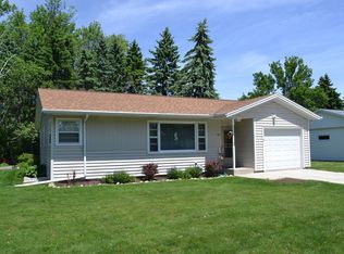 530 Chaplin Ct, Plymouth, WI 53073