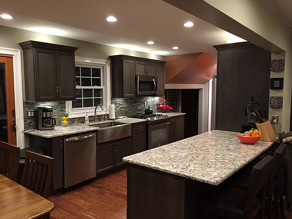 2nd image of 7 Prospect Dr S
