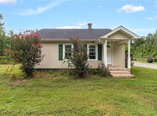 1608 Sharpe Rd, Greensboro, NC 27406