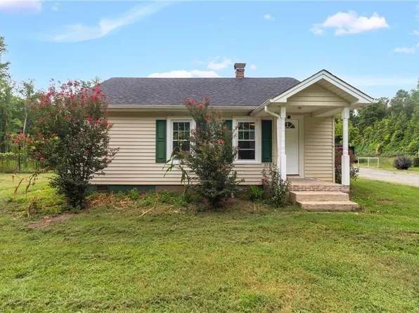 1608 Sharpe Rd, Greensboro, NC 27406