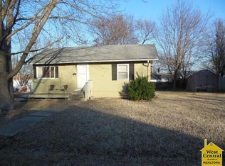 710 S 6th St, Clinton, MO 64735
