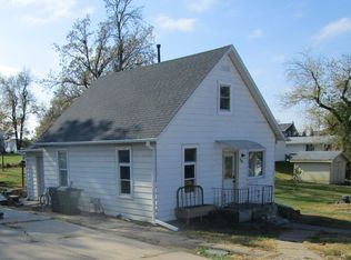 485 Cedar St, Springfield, NE 68059