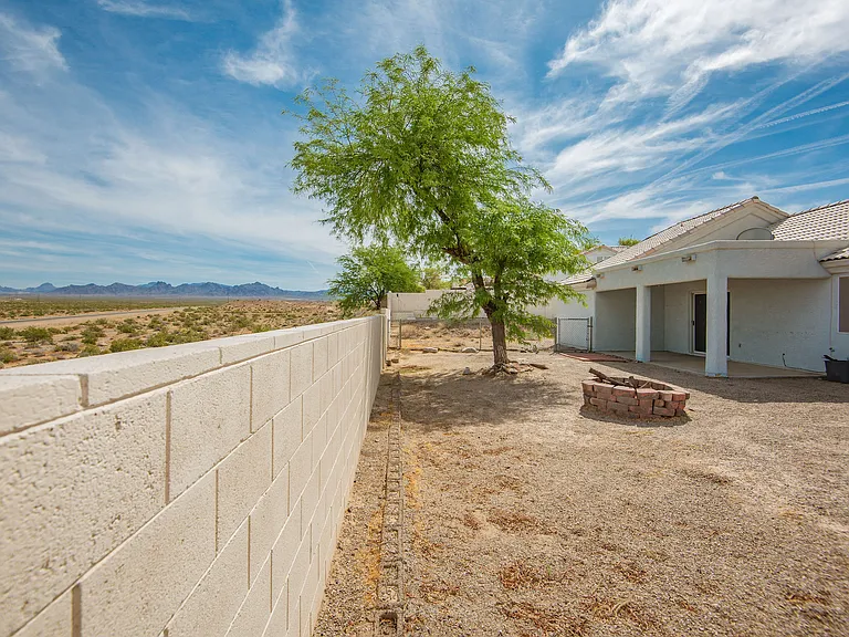 2195 E Emerald River Way — Photo 33