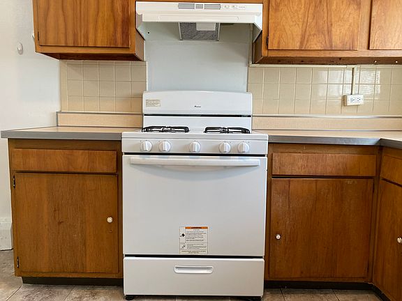 2nd image of 131 N Cuyler Ave Unit 2