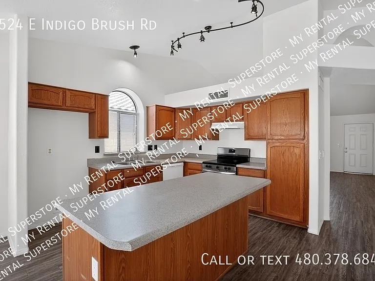 2524 E Indigo Brush Rd — Photo 3