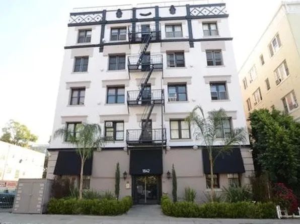Chateau Hollywood, 1842 N Cherokee Ave APT 100, Los Angeles, CA 90028