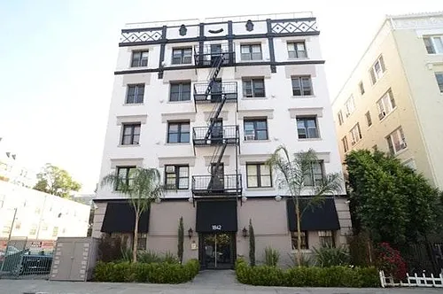 Chateau Hollywood Photo 1