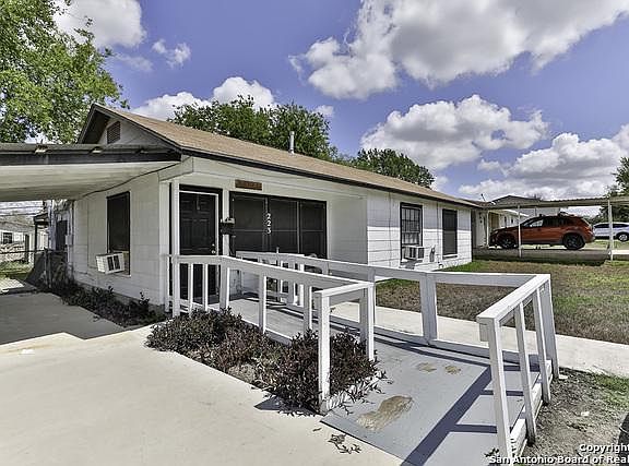 3rd image of 223 Pool Dr