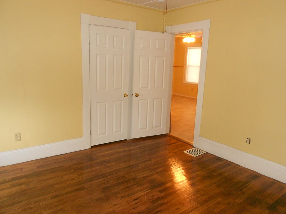 195 Pratt St Fitchburg, MA, 01420 Apartments for Rent Zillow