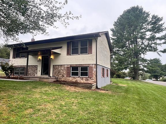 3rd image of 105 Flagg Ct