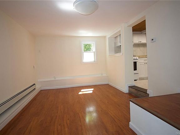 3rd image of 58 Ellen Ave #60