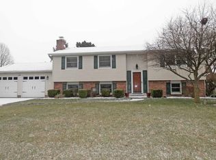 1805 Carlyle Dr, Piqua, OH 45356