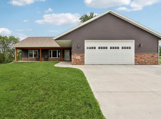 400 Mourning Cv, Arena, WI 53503