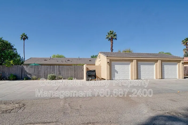 2 bed, 2.0 bath, 1083 sqft, $2,195 — Photo 4