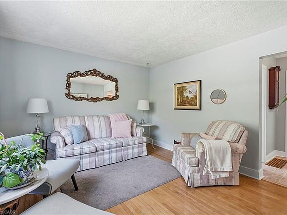 2nd image of 600 Hager Ave