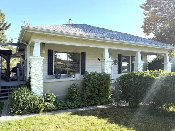 90 W Cherry St, Grantsville, UT 84029