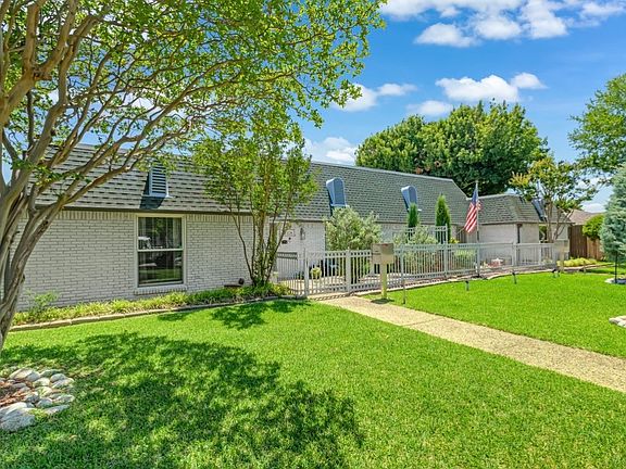 2nd image of 3778 Weeburn Dr