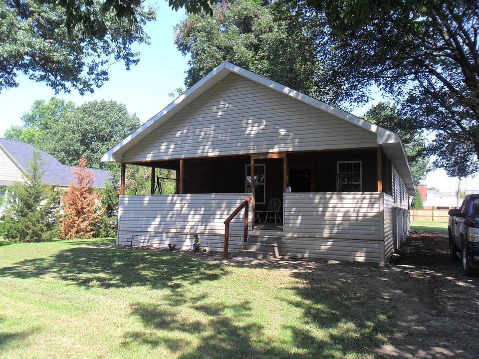 1st image of 731 Davis St