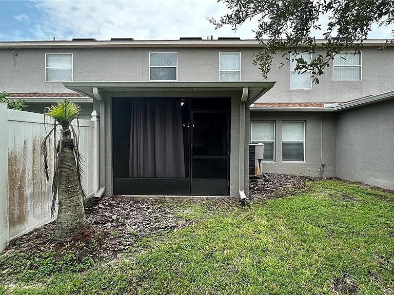 2437 Hassonite St — Photo 17