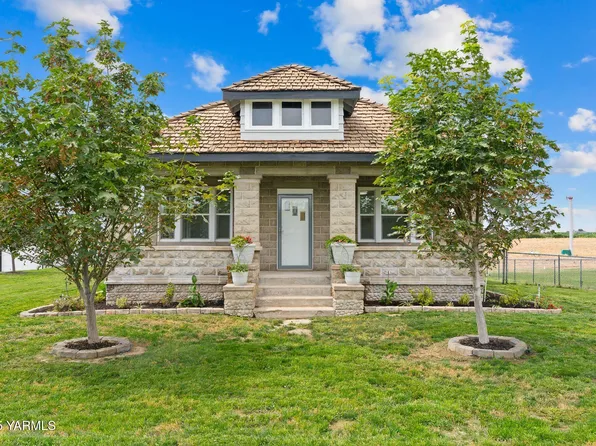 650 White Rd, Zillah, WA 98953