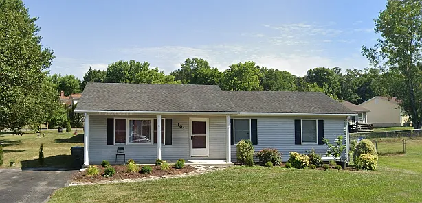 3 bed, 1372 sqft, $2,000 — Photo 1
