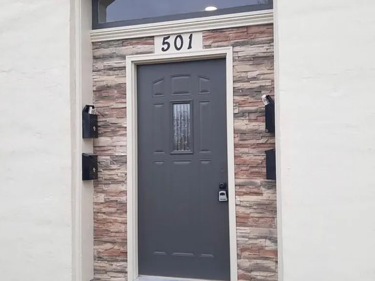 501 W Jefferson St #C — Photo 1