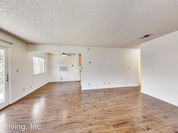 5th image of 1589 Brookvale Dr APT 4
