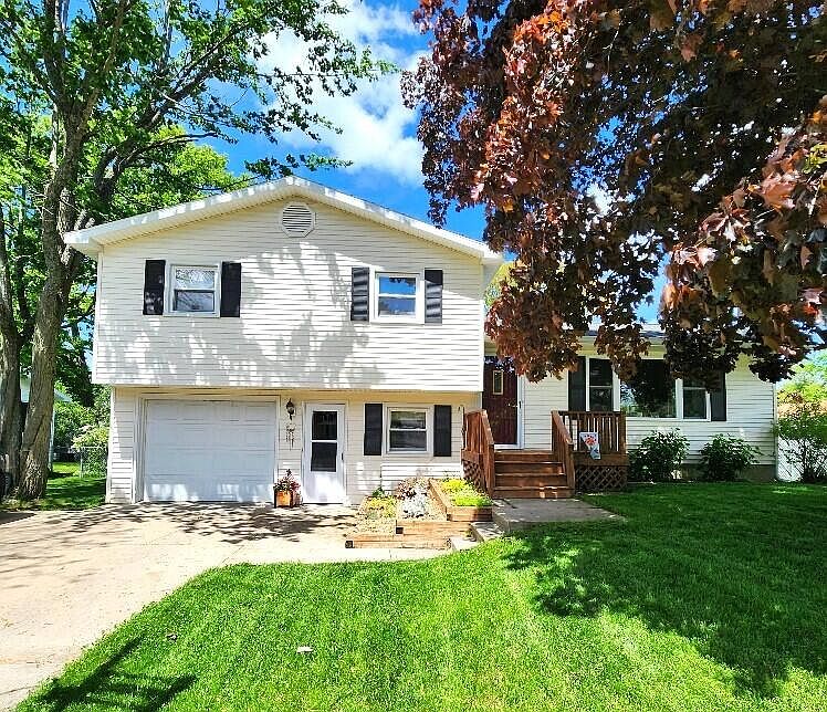 1st image of 541 Desota Dr