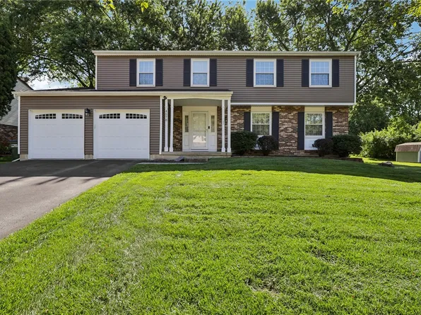 4578 Falcon Cir, Dayton, OH 45424