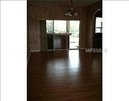 4th image of 405 Tamarind Parke Ln