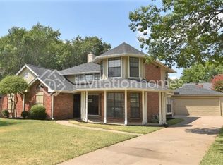 3450 Spring Willow Dr, Grapevine, TX 76051