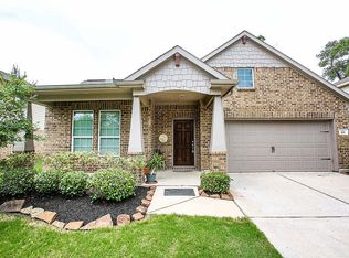 105 Meadow Ridge Way, Clute, TX 77531