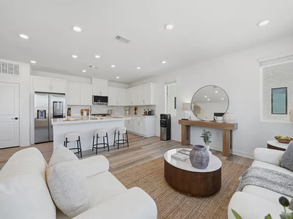 2402 Cascalote Loop, San Diego, CA 92154