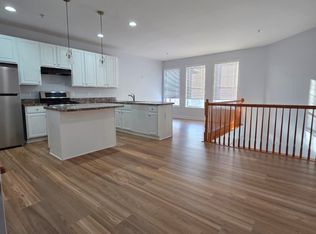 9127 Marlove Oaks Ln, Owings Mills, MD 21117