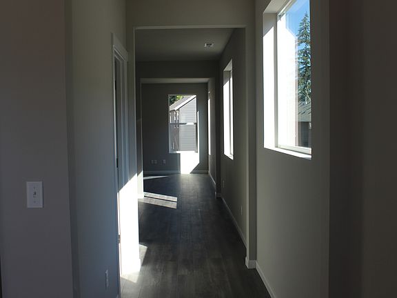 4th image of 5541 Buckhorn Way