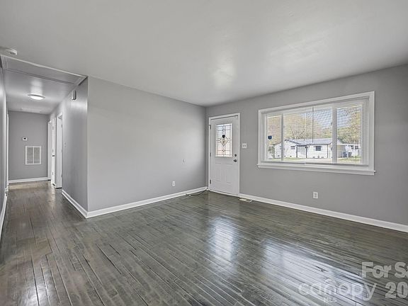 3rd image of 9300 Edgevale Dr