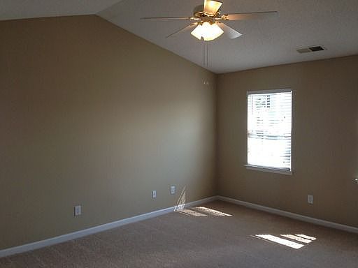 5th image of 8428 Appledale Dr