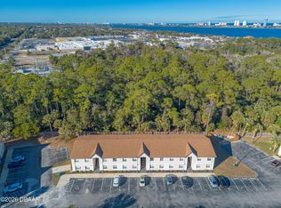 426 Banana Cay Dr APT I, South Daytona, FL 32119