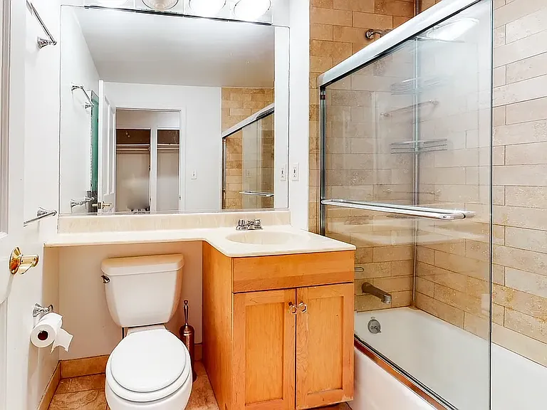 525 E 13th St #3F — Photo 7