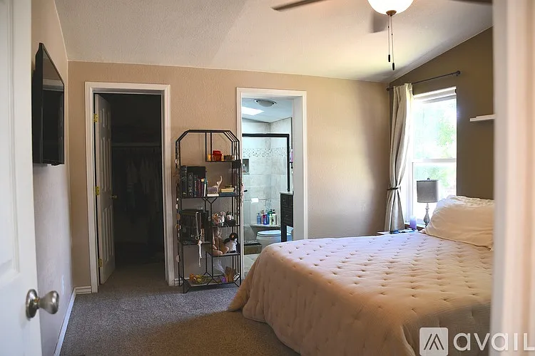150 S Golden Dr — Photo 4