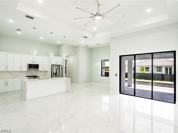 4th image of 113 NW 36th Ave